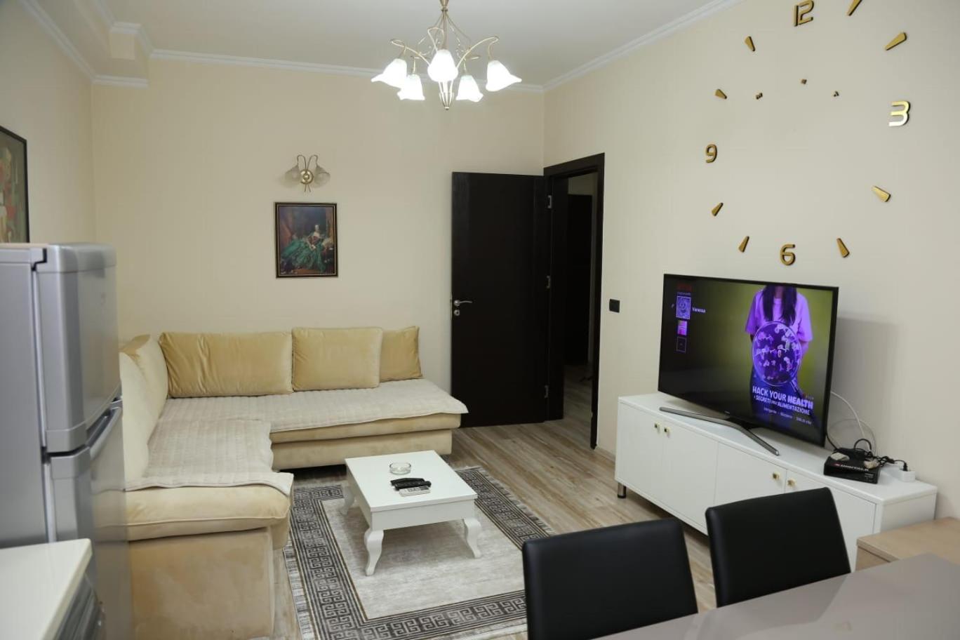 Ergi'S Host Apartment Тирана Екстериор снимка