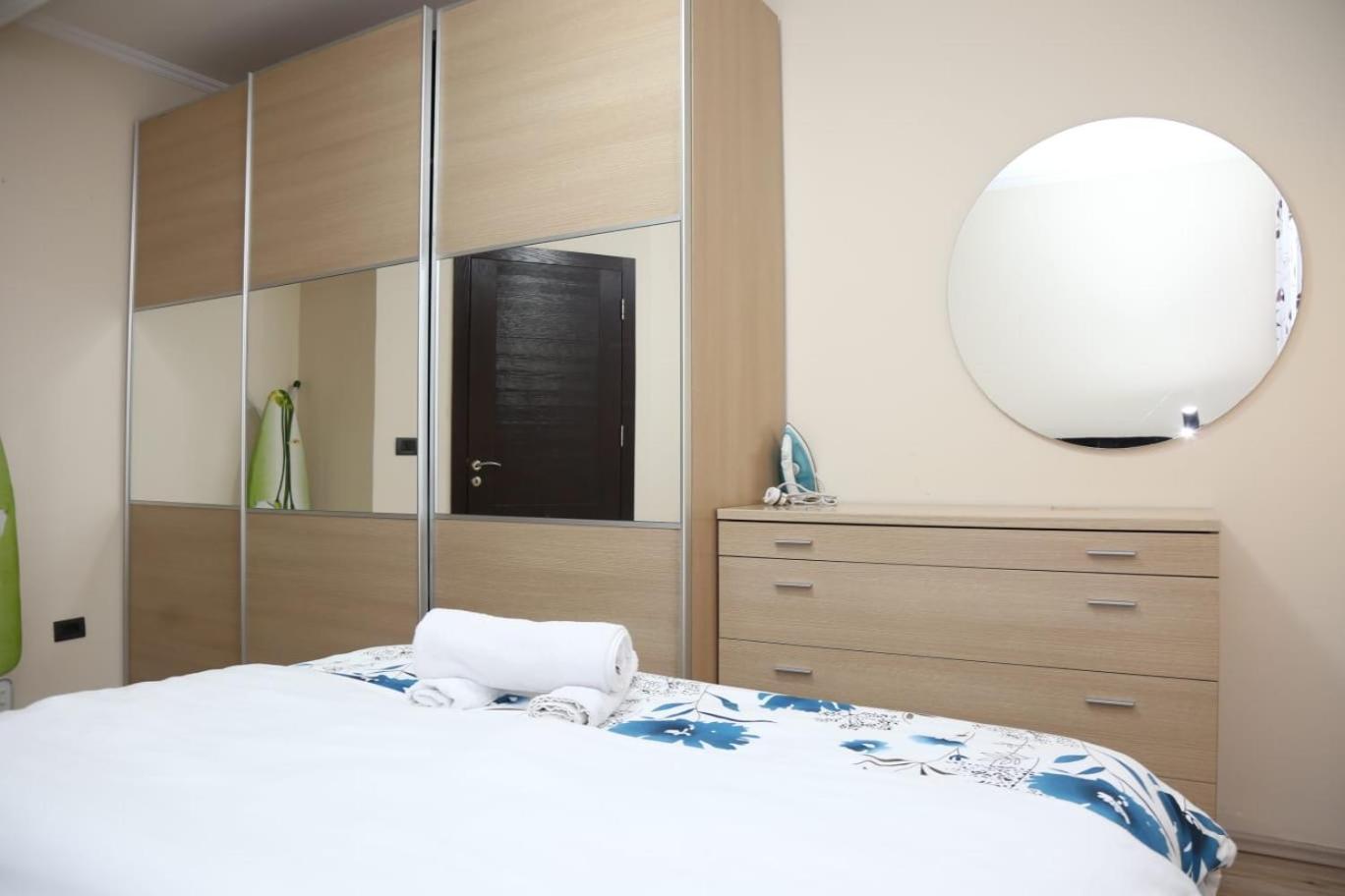 Ergi'S Host Apartment Тирана Екстериор снимка